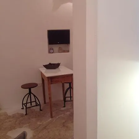 L' Edera Nyaraló Fasano